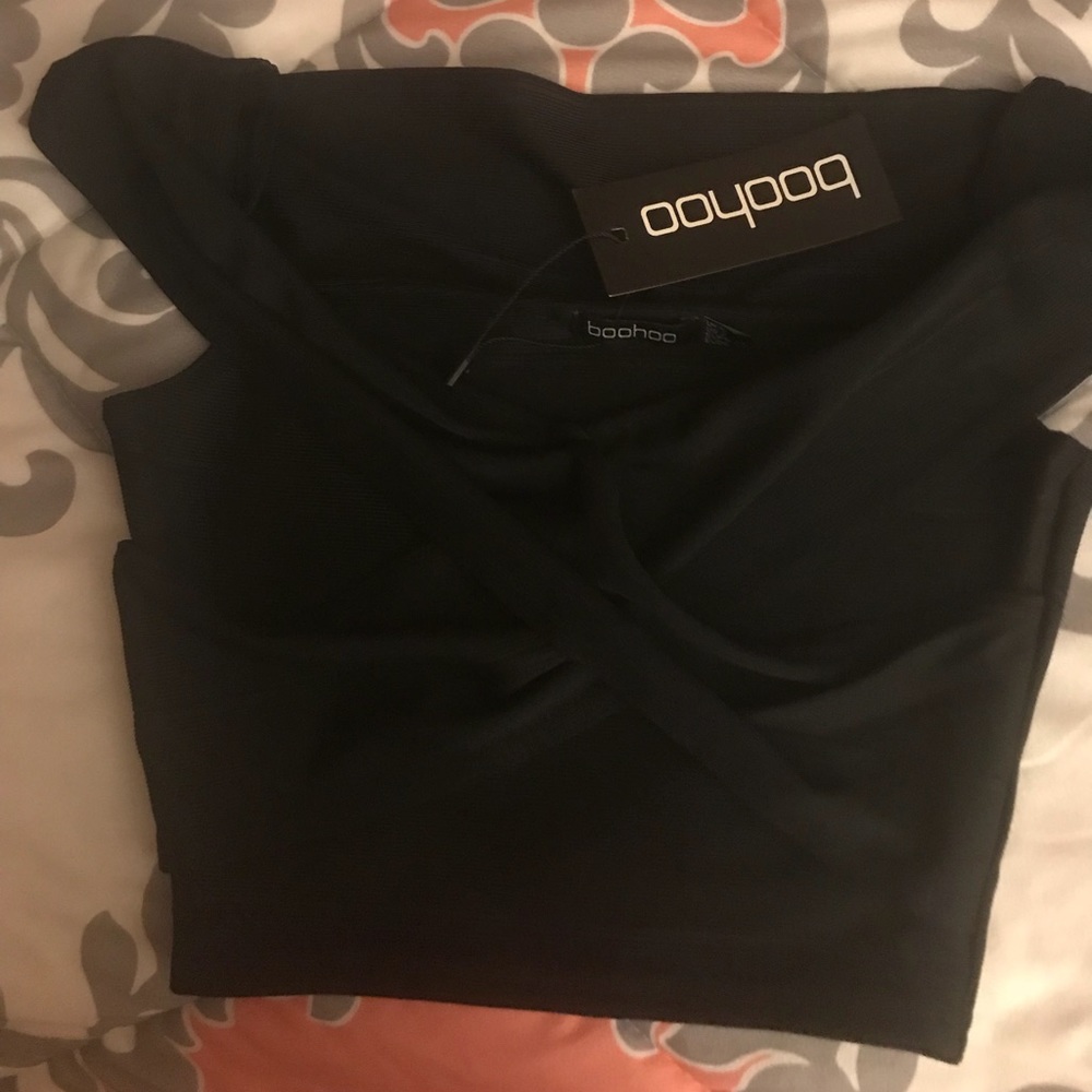 Black crop top. NWT